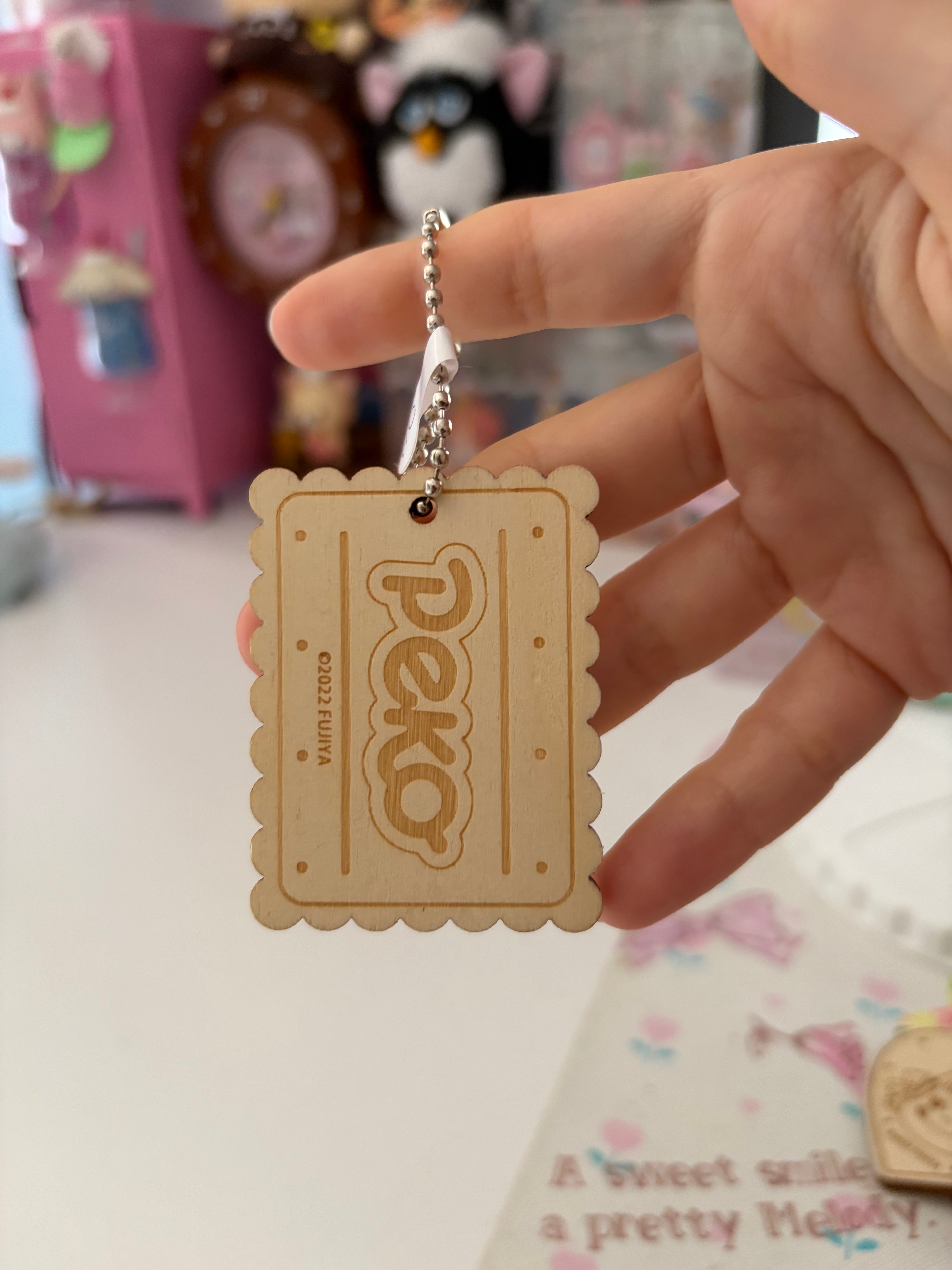 Gashapon - Peko Chan Biscuit Wooden Keychain